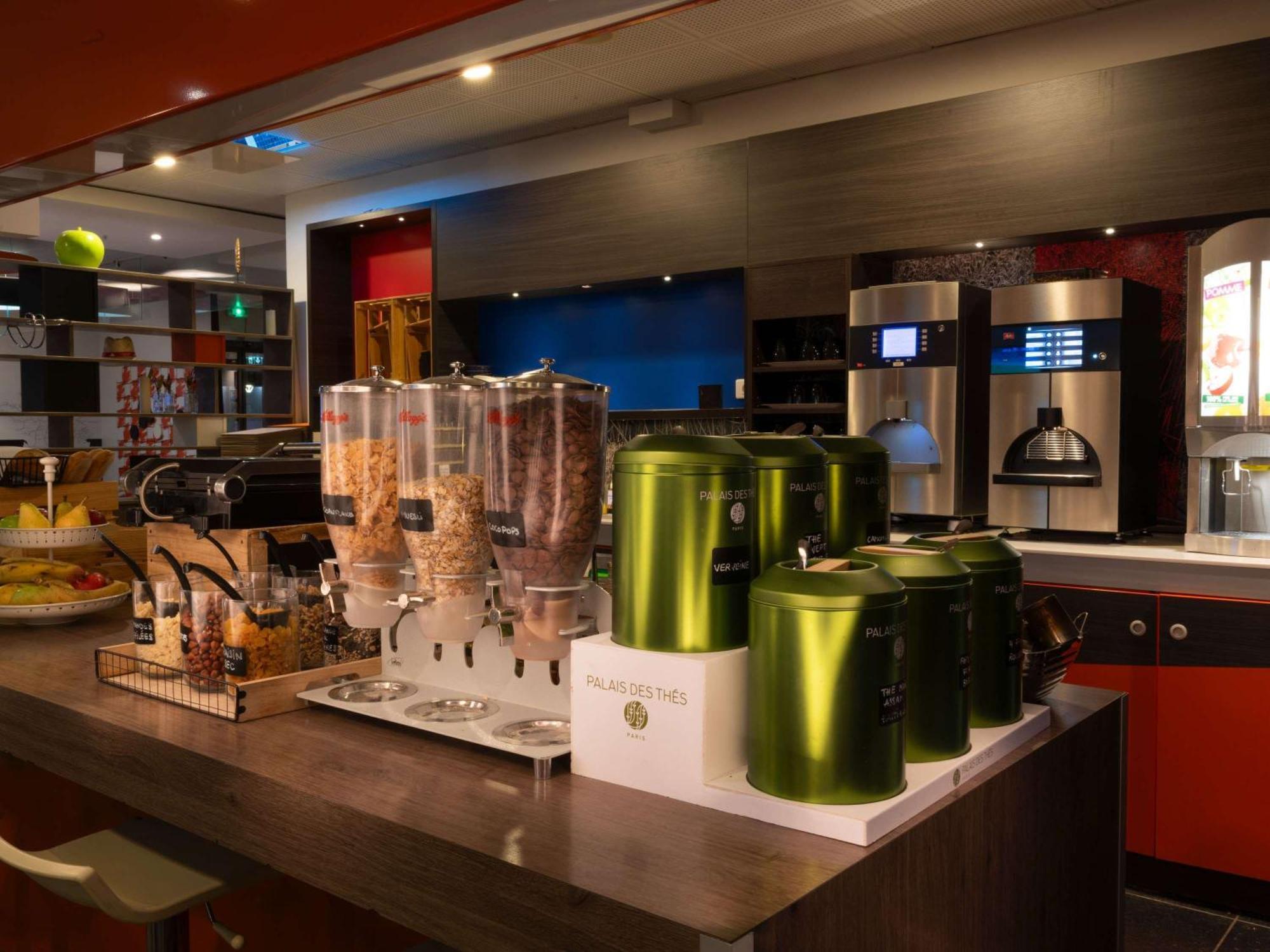 Ibis Styles Romans-Valence Gare Tgv Alixan Exterior foto