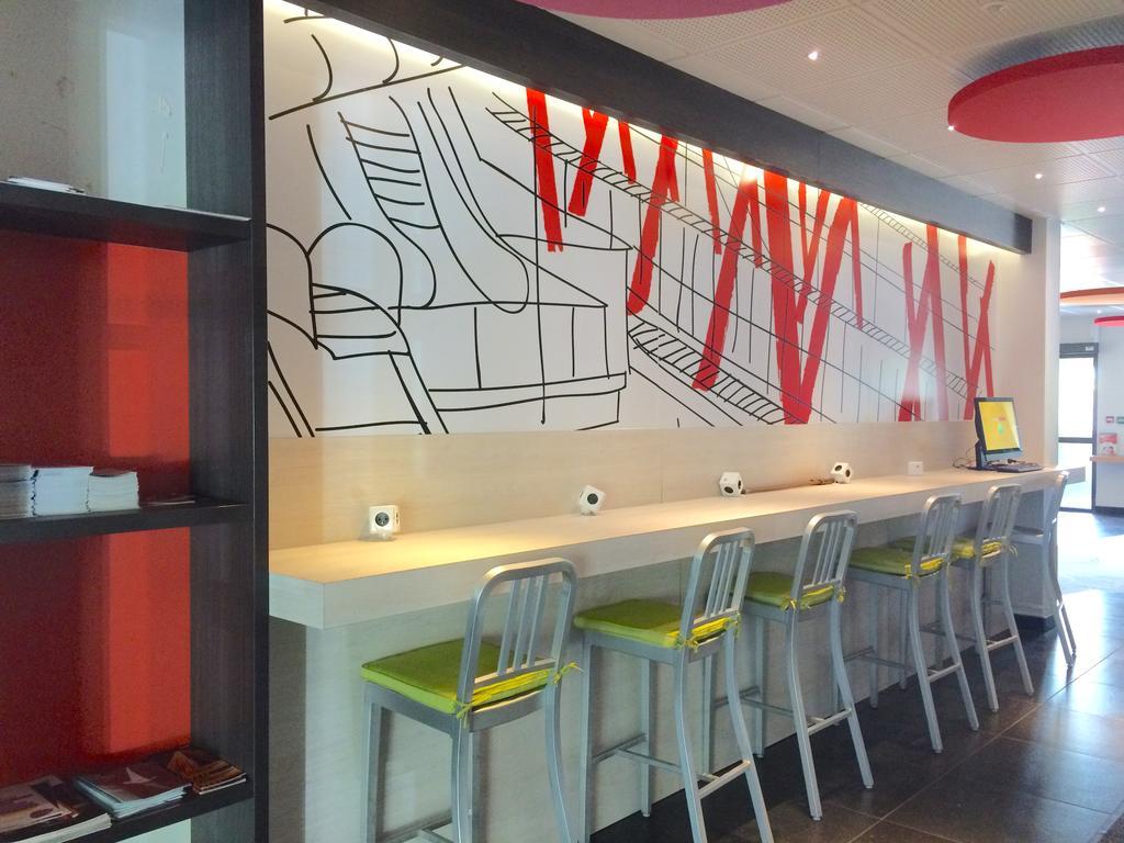 Ibis Styles Romans-Valence Gare Tgv Alixan Exterior foto